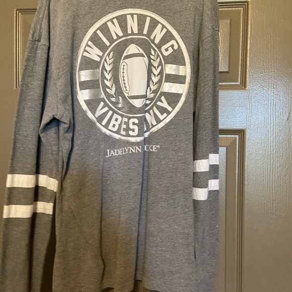 Shirt - Picture 2 of 2